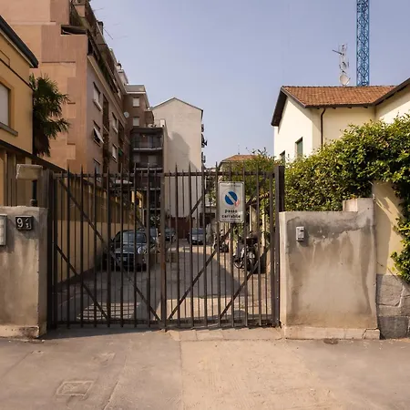 Luminoso Piano Alto Con Terrazzo - Mirable Pm * Milan